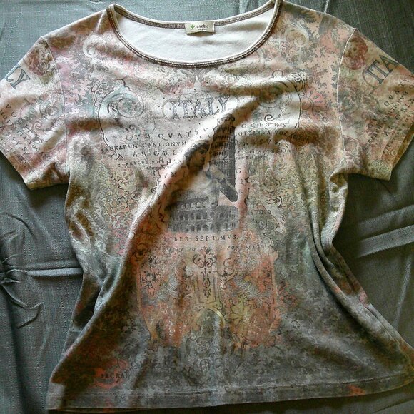 "ITALY" Rhinestone Graphic Tee - Picture 1 of 4